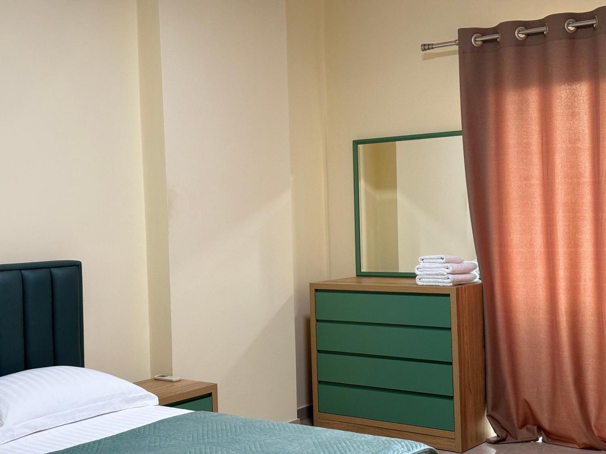 Tam 2Bdr Center Taiwan Apartment Tiranë Ngoại thất bức ảnh