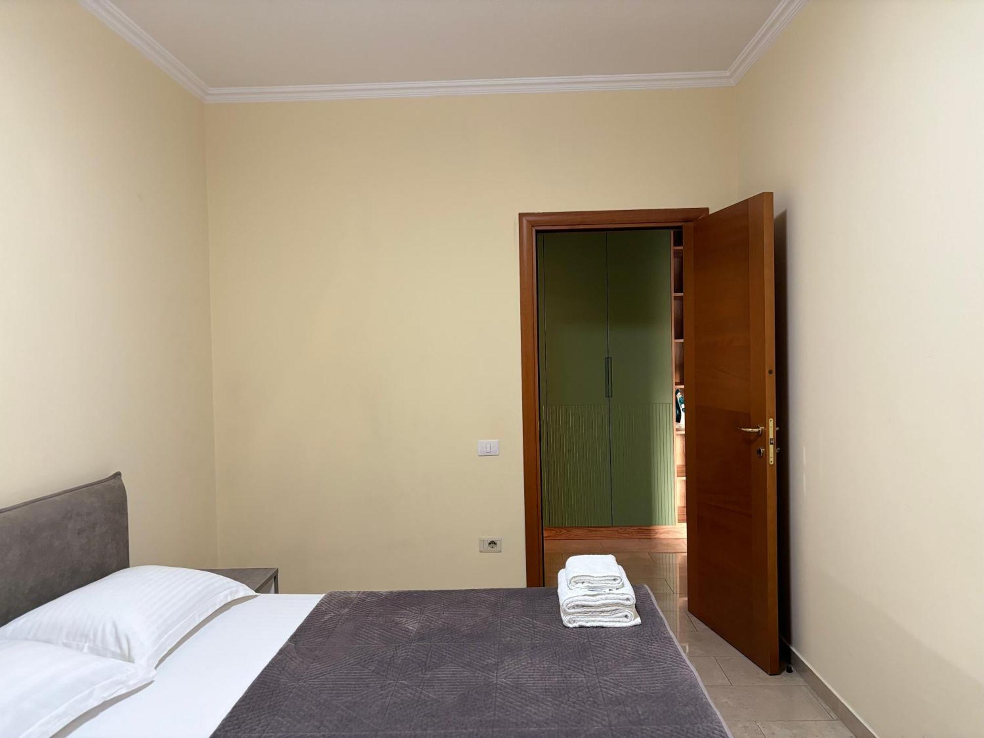 Tam 2Bdr Center Taiwan Apartment Tiranë Ngoại thất bức ảnh